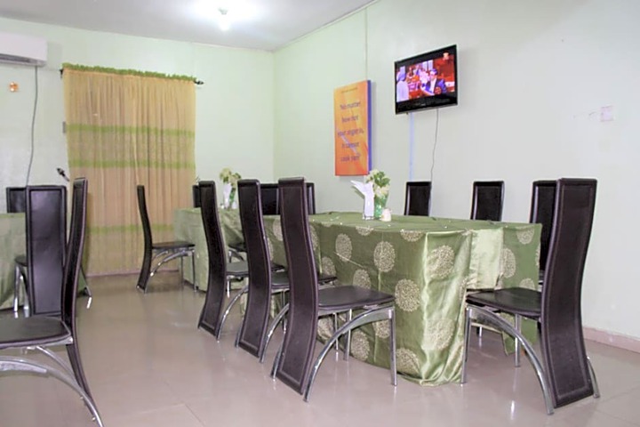 Ostra Hotels