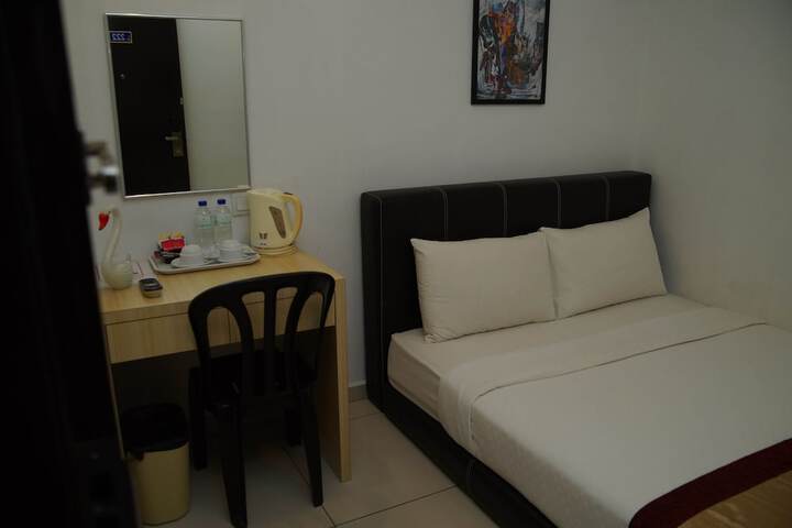 Room 30 of 69