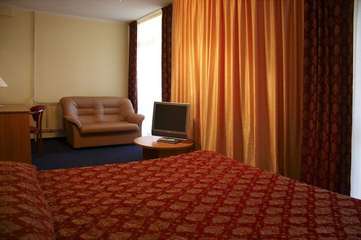 Room 13 of 54