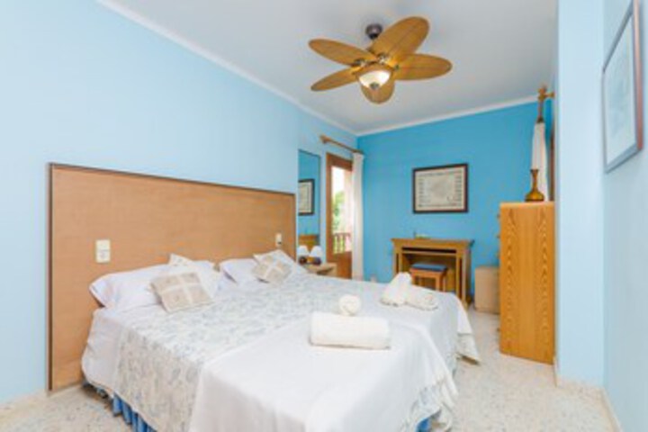 Room 44 of 48