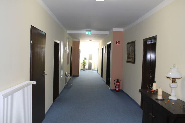 Ballroom/Hall 37 of 41