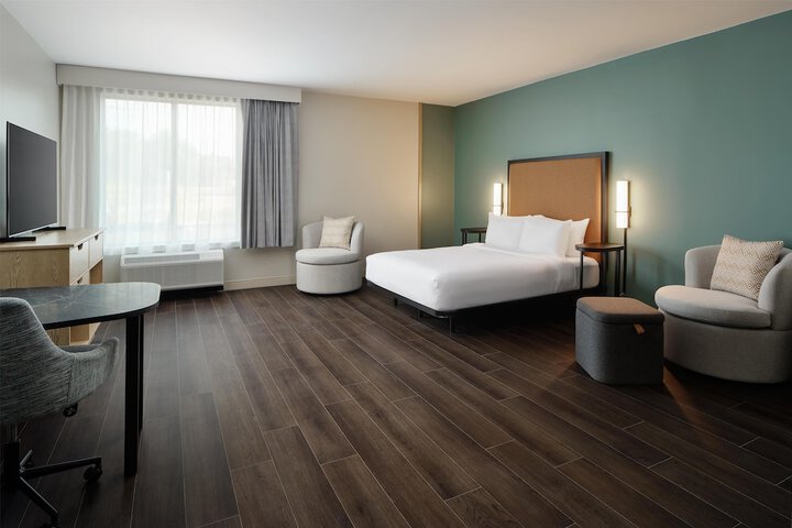 Room 12 of 34