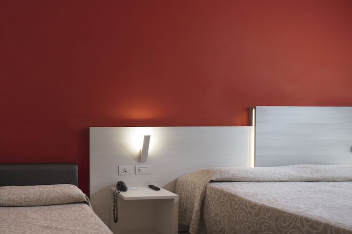 Room 16 of 59