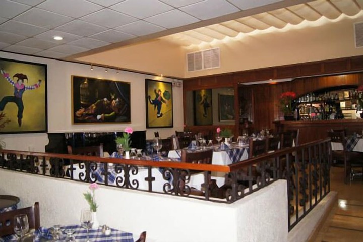 Breakfast/Coffee Service 19 of 26