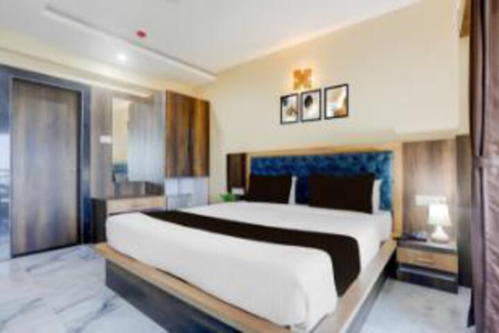 Room 2 of 15