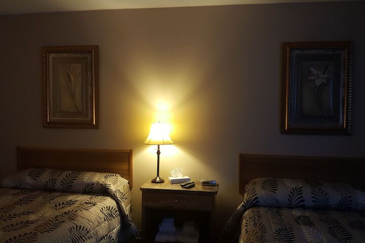 Room 8 of 37
