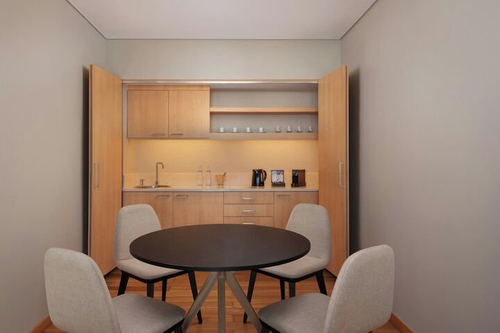 Room 4 of 45