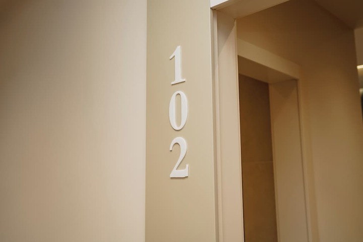 Room 37 of 177