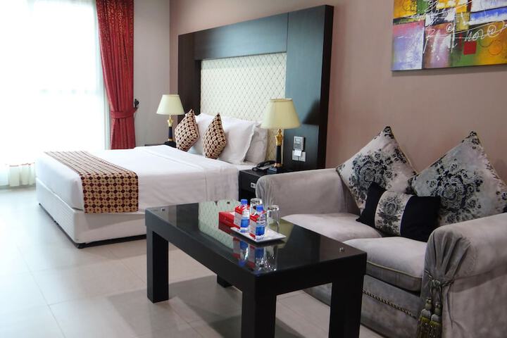 Room 7 of 49