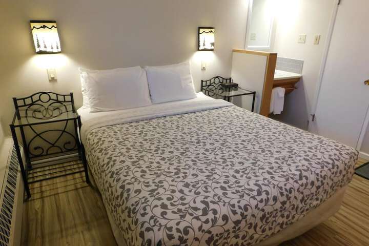 Room 12 of 52