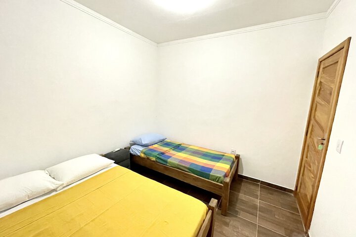 Room 6 of 37