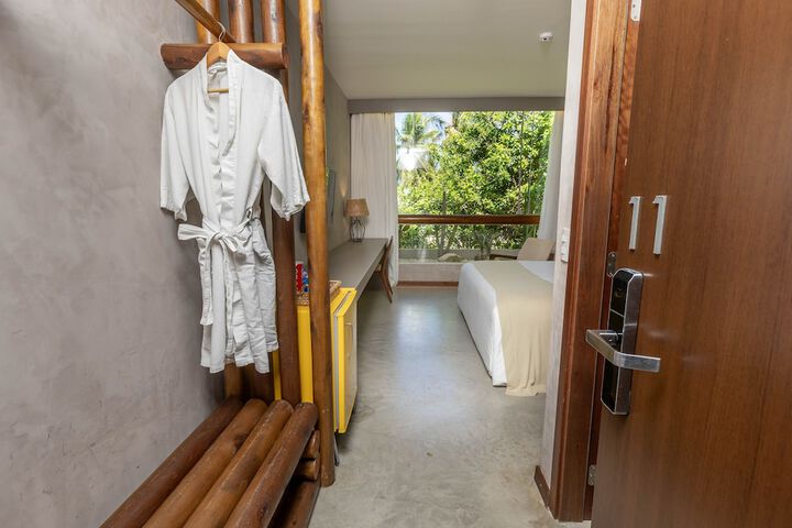 Room 10 of 67