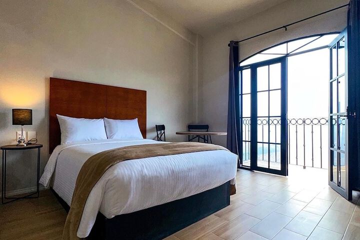 Room 6 of 21