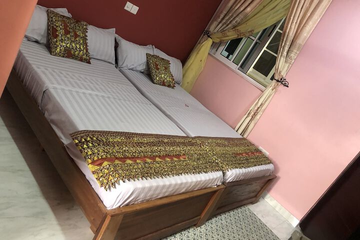 Room 9 of 112