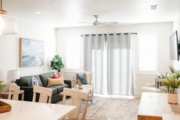 Room 2 of 23