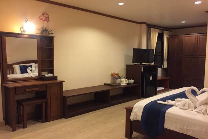 Room 49 of 86