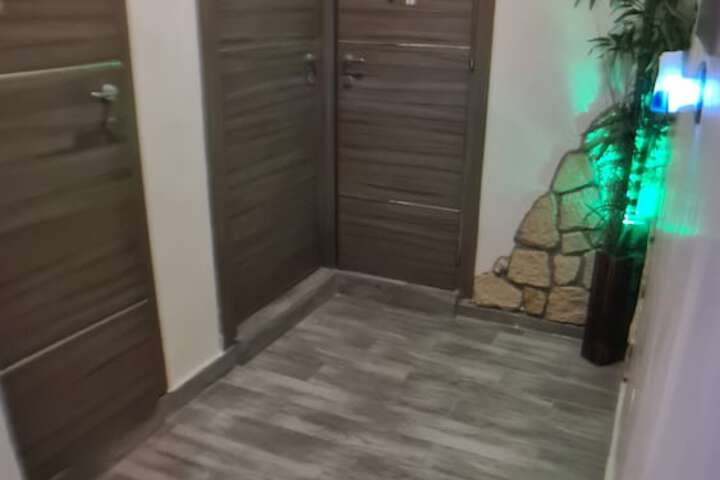 Ballroom/Hall 62 of 63