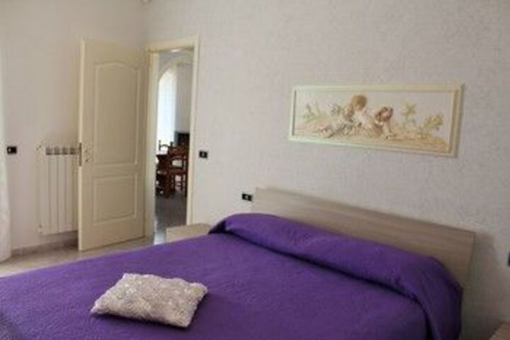 Room 14 of 27