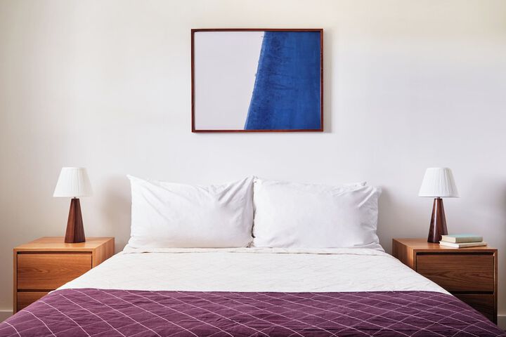 Deluxe King Bed (3 of 17)