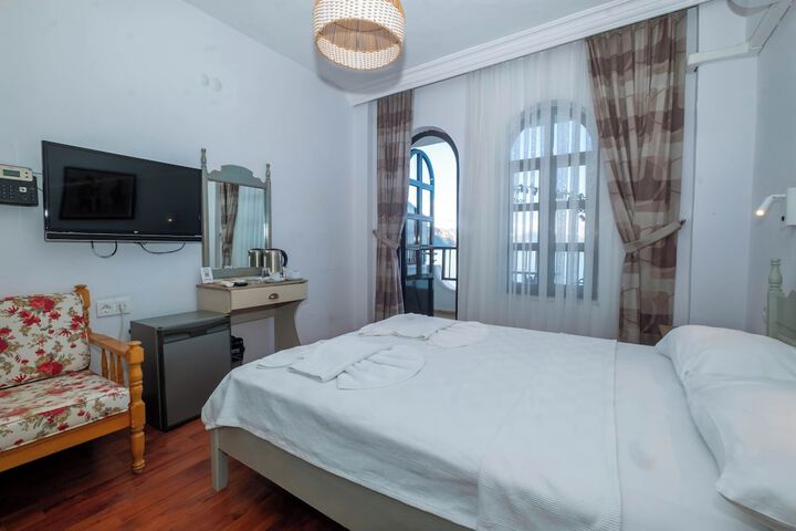 Room 20 of 228