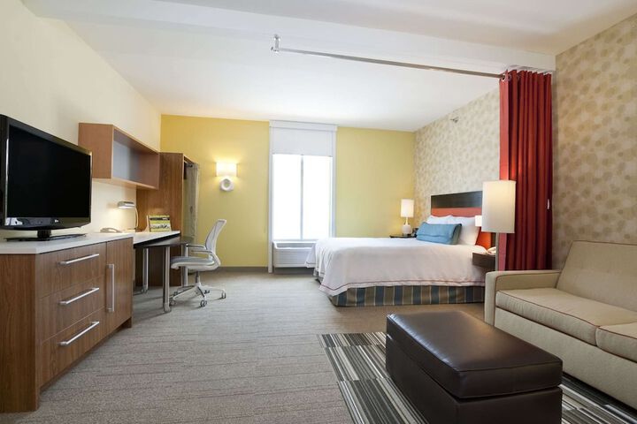 Room 9 of 28