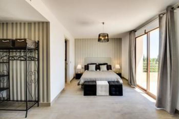 Room 10 of 39