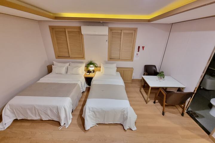Room 14 of 46
