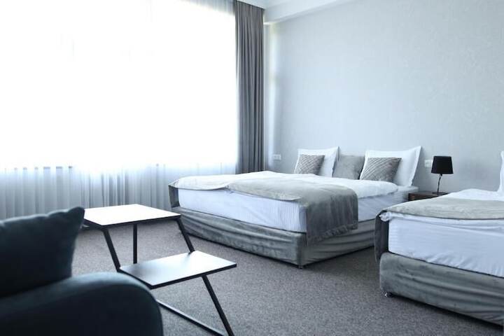 Room 2 of 51