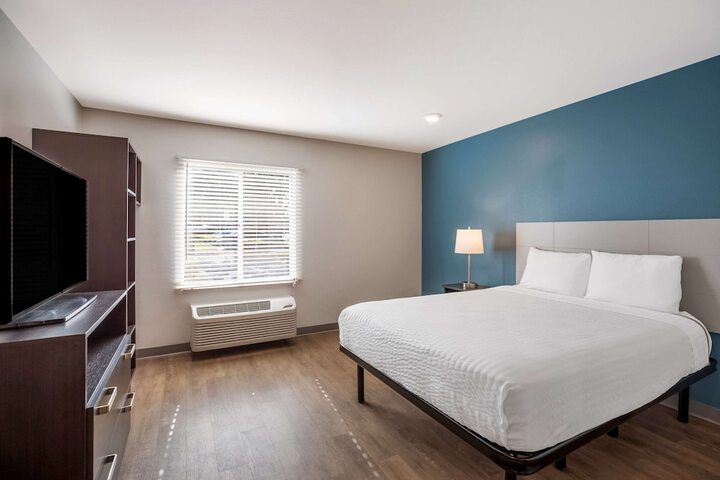 Standard Double Bed (24 of 28)