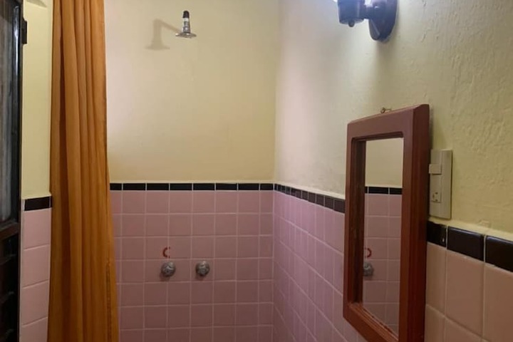 Room 20 of 64