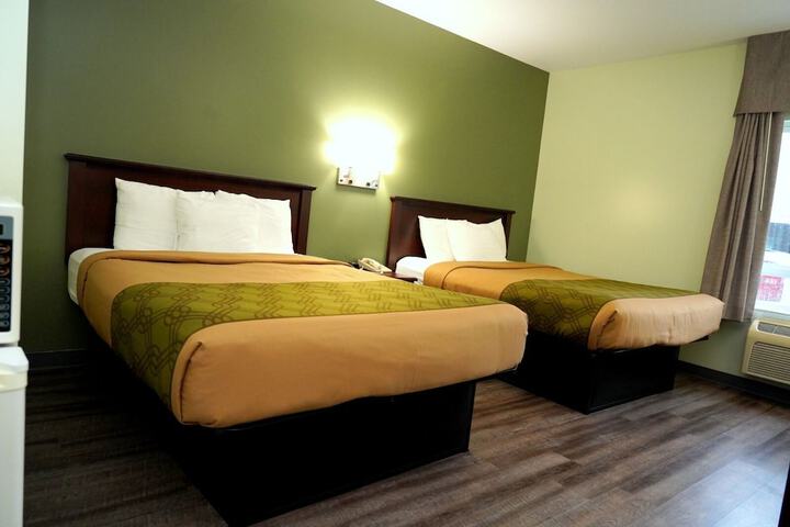 Room 16 of 36