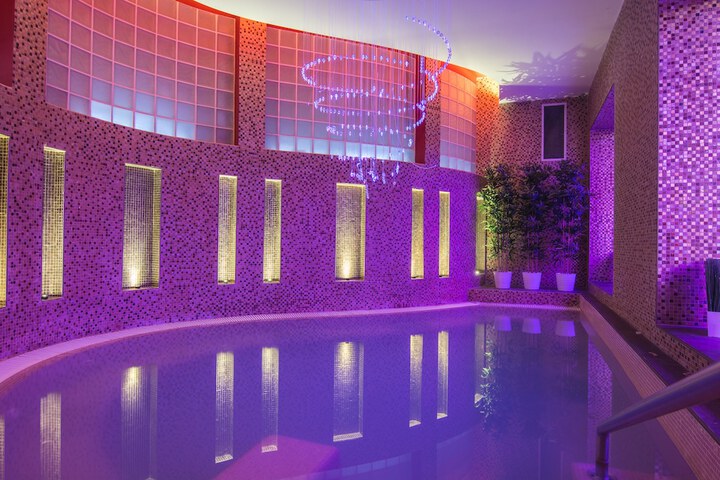 Pool 9 of 33
