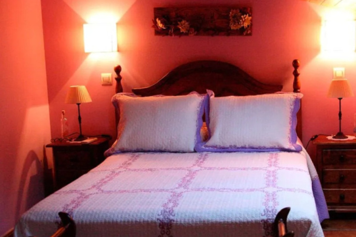 Room 4 of 15
