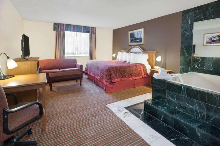 1 King Bed (1 of 7)