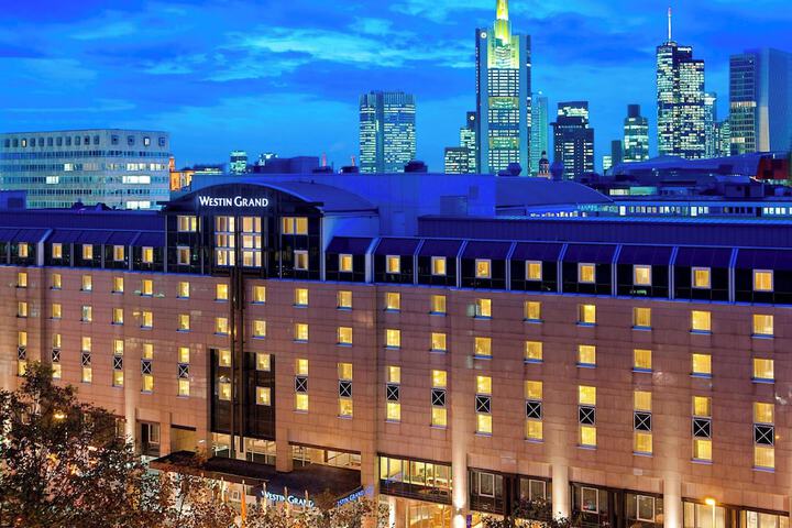 Hotel 98 of 100