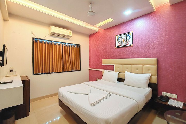 Room 4 of 22