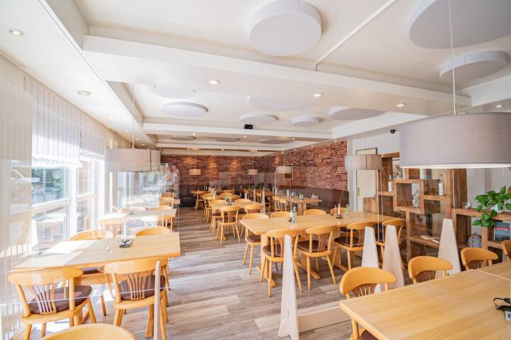 Dining Photos
