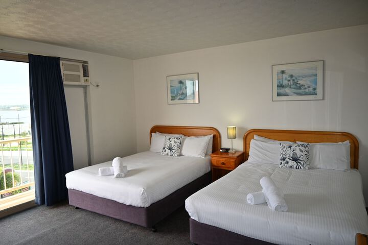 Room 5 of 36