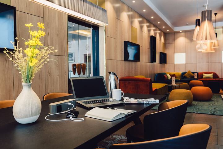 Guest Lobby