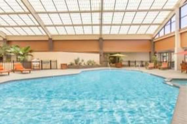 Pool 16 of 24