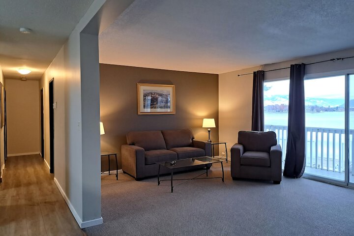 Room 90 of 176