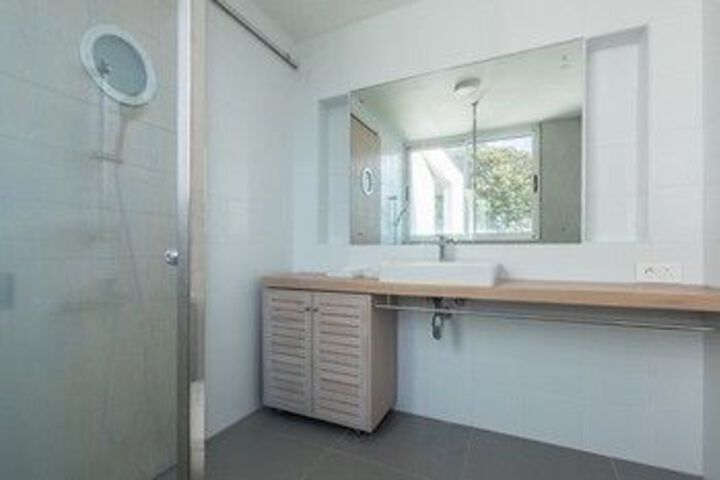 Room 3 of 13