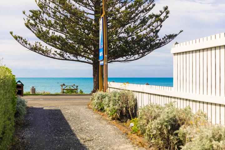 Image of Sails Motel