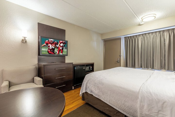 Standard King Room (11 of 25)