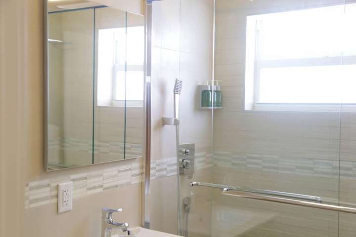 Bathroom shower
