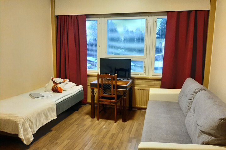 Room 13 of 37