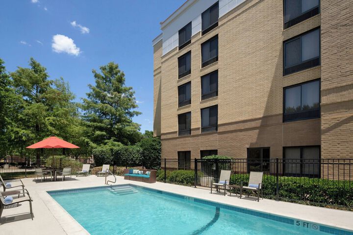 Pool 15 of 26