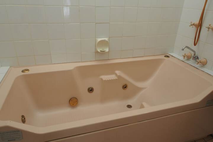 Hot Tub 21 of 30