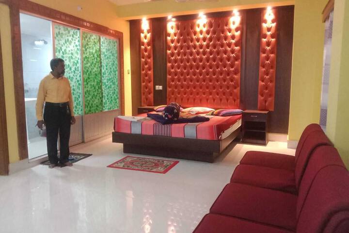 Room 12 of 23