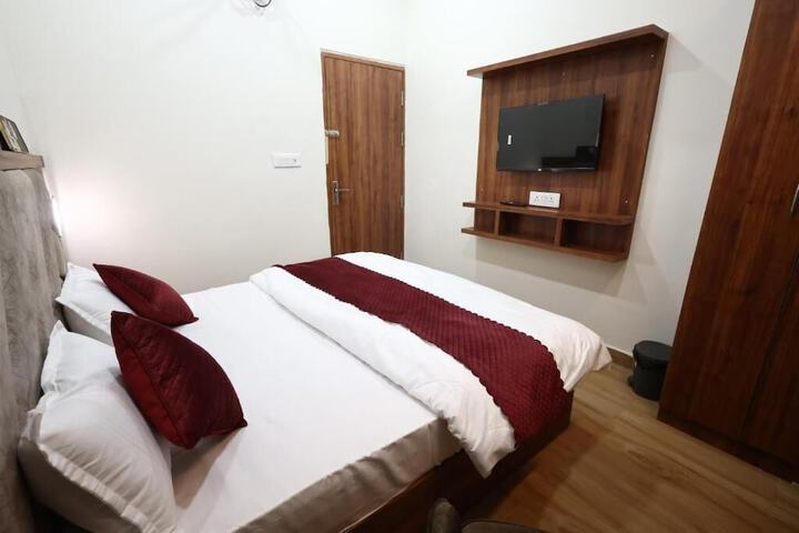 Room 8 of 21